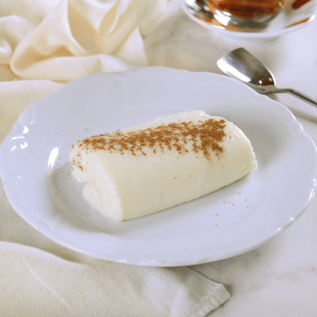 Tavuk Göğsü: Chicken breast pudding might sound unusual, but this creamy and subtly sweet dessert is a must-try